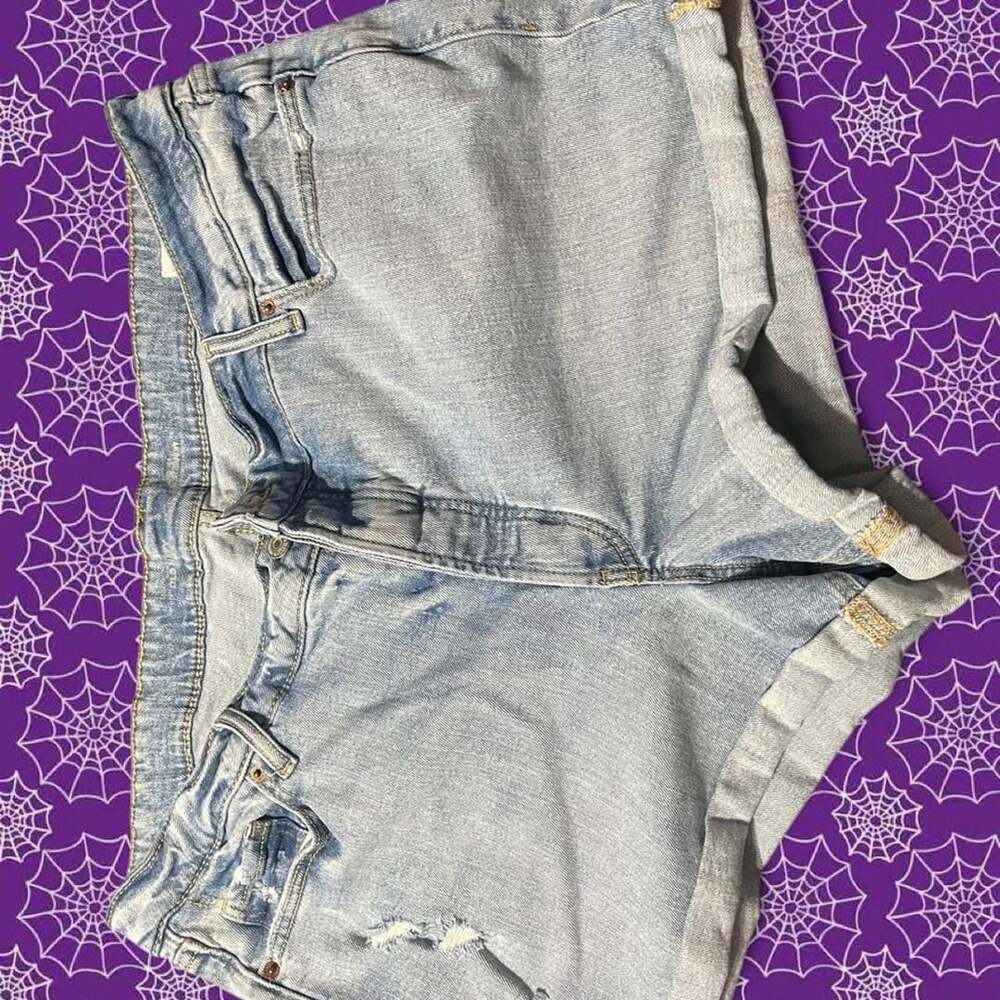 Old Navy High-Rise O.G. Straight Denim Shorts Size 22 Light Blue
